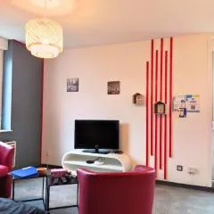 VITTEL LOC'S - LE 1, T2 de 55m2 et grande terrasse, lumineux proche des thermes et des commerces
