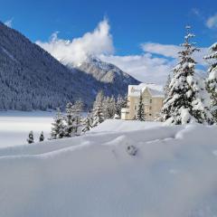 Apartment Alpes et Lac 2 by Interhome