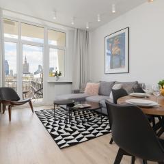 City Panorama Spacious Apartment by Renters Prestige