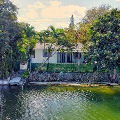 Hallandale Collection - Renovated Professional Design & Lake View