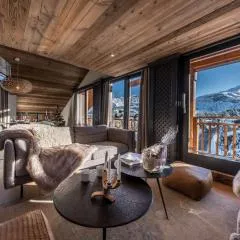 Duplex skis aux pieds, Courchevel 1850, 99m², 6 pers., cheminée, balcons, garage, WiFi - FR-1-631-132
