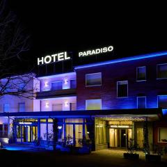 HOTEL PARADISO