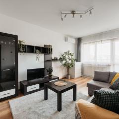 2-bedroom Apartment with garage in the city center