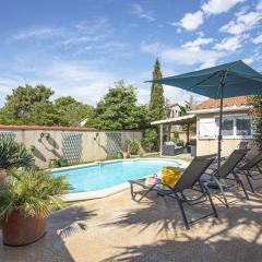 Villa T5 avec piscine privée proche plage et commerces - 8CERIS10