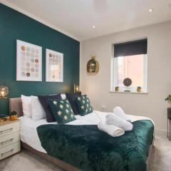 Beautiful 1 Bedroom Flat in Leeds - Sleeps 4