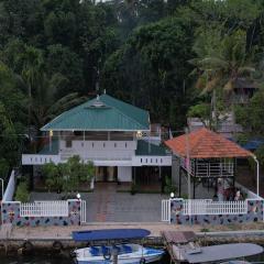 LOVESHORE Homestay