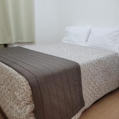 Flat Rua Haddock Lobo 867 com 2 Quartos e Sacada e Enxoval