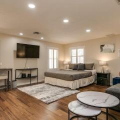 Stylish & Spacious Phoenix Mid Town Guest House