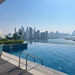 Seven Palm, Private beach, Infinity Pool, High Floor 3BDR