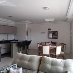 Apartamento aconchegante a 100 metros do mar.