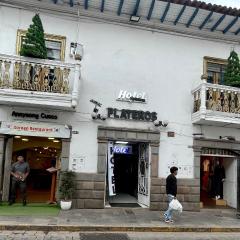 Hotel Plateros