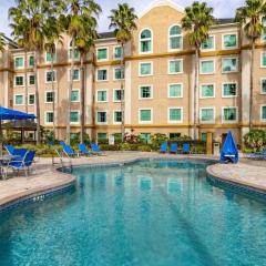 Condo Top floor pool view in Resort Hotel Near Disney