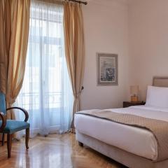 Stylish Luxury in Plaka