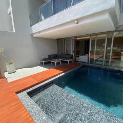 Amazing Pool 3BR Villa @ Chalong