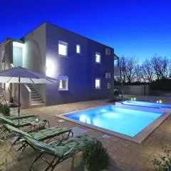 Villa Rocky with heated pool & free bikes