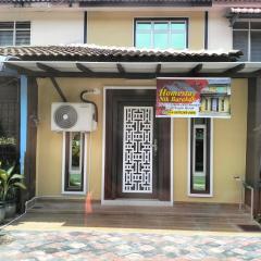 Nik Homestay