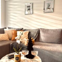 Downtown Apartments Family&Friends