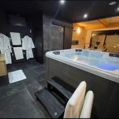SPA DE LA TOUR EIFFEL