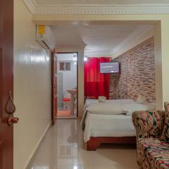 Room in Guest room - Superior Double Room with Two Double Beds with Free Wi-Fi