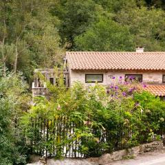 La encantadora casa del río de CALDAS DE REIS.