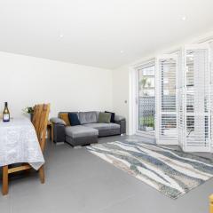 Beach Front Getaway - Luxury Apt with Large Garden