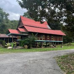 Kampung House (Minang) in Hulu Yam, Batang Kali