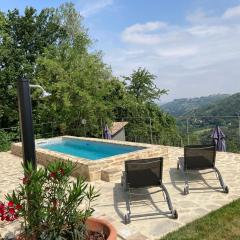 Villa Menaluna - 4-bedroom secluded country house with pool