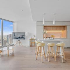 NEW Top Floor L70 CBD Luxury Apt