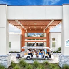 Modern Condo with Large Outdoor Patio. Reunion Resort Water Park Access near Disney at Spectrum Resort Orlando by Rentyl - B18 #131