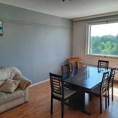 50m2 Apartment FREE Parking and Laundry, 20min to Center