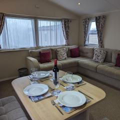 Seasons Caravan 3 bedroom Haven Littlesea