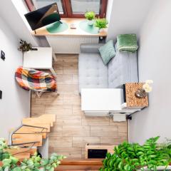 Piotrkowska Studio with Mezzanine by BookingHost
