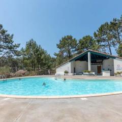 Pretty house with double terrace near the ocean