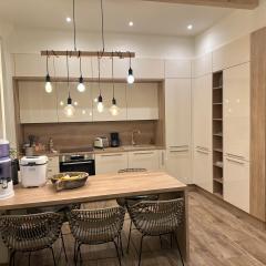 Home Away From Home Apartment- City center - longer term rates available