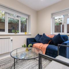 Tranquil Retreat in Hendon: Comfort & Style Await