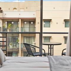 Panoramic Perth Views 1br On Mounts Bay Road