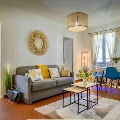 Cosy, modern, fully equipped, air conditioning, Nice historical, old town, 1minute walk from beach - "Le Bunico 4"