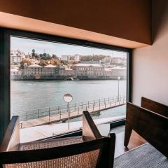 Luxury apartment near Douro river by Kobi