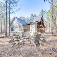 Broken Bow Cabin with Hot Tub and Covered Deck!