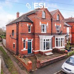 4 Bedroom House. Close to Shrewsbury Town Centre