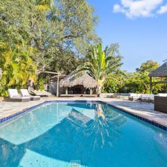 Private Oasis w/ Heated Pool in Heart of Tampa