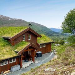 4 Bedroom Awesome Home In Nordfjordeid