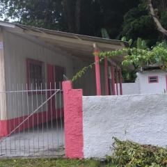 Casa aconchegante simples em Matinhos Caiobá Pr