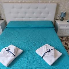 Essential Guest Room