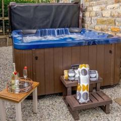 Bees cottage Luxury 5* Holiday cottage with Hot Tub