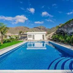 Cliff Haven Sea View Apartment - Adults Only