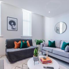 Modern Flat in Leeds by PureStay Short Stays