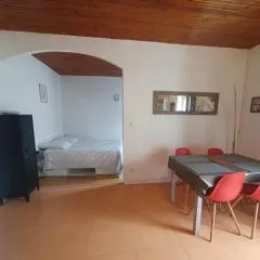 Appartement meublé centre ville NYONS