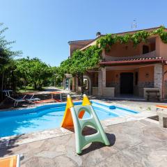 Villa Erika with private pool and garden - Happy Rentals