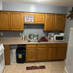 Guest House 3 BEDROOM 2 Bathrooms 5 MINS TO EWR NEWARK AIRPORT 4 MINS TO PENN STATION